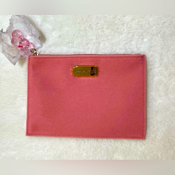 NWT🩷MAC MAKEUP ZIP POUCH PINK🩷🩷🩷🩷🩷🩷🩷 - Picture 3 of 6